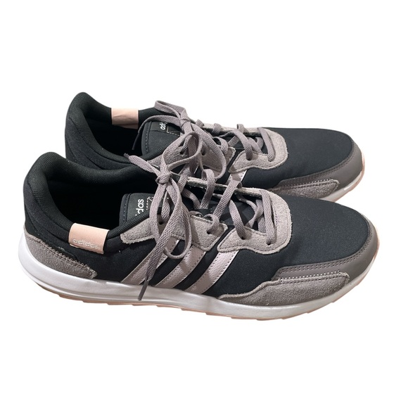 adidas Shoes - C36- Women’s Adidas Tennis Shoes Size 11